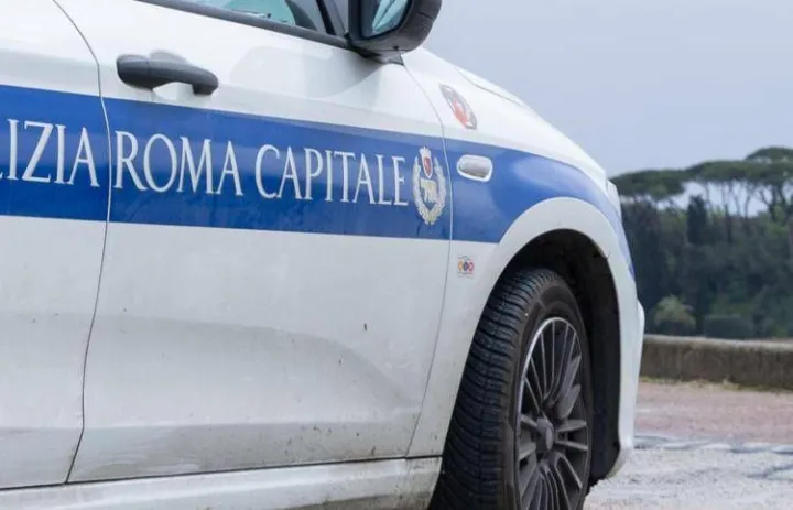 Scontro tra due moto a Roma, morti due ragazzi di 22 anni