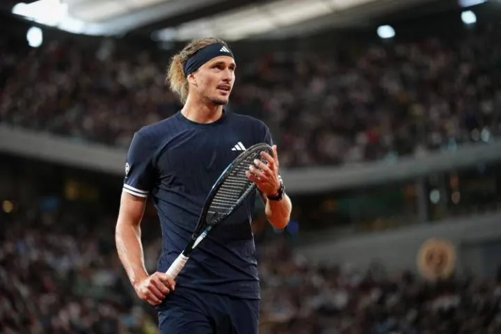 Roland Garros, Zverev litiga con l'arbitro: 