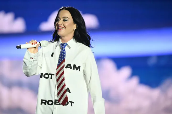 Casa Bianca usa 'Firework' in un video su attacchi militari, Katy Perry: 