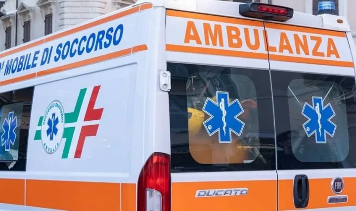 Trovato il cadavere carbonizzato di un 53enne in provincia di Salerno: ipotesi omicidio