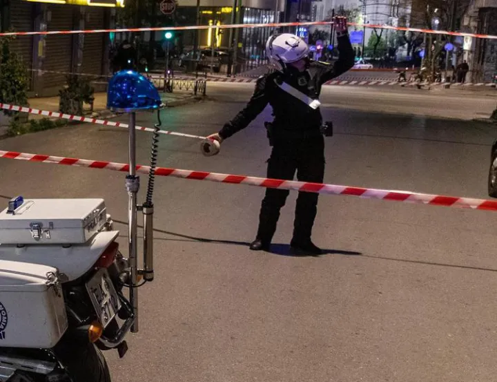 Donna uccisa, fatta a pezzi e messa in una valigia: arrestato 26enne ad Atene