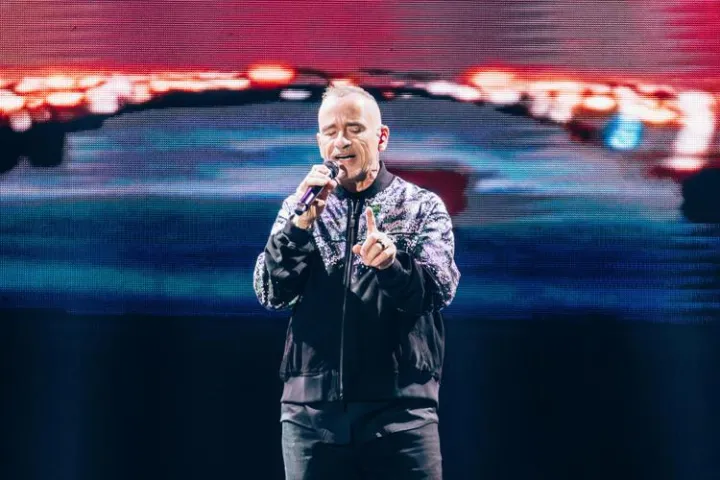 Ramazzotti operato alle corde vocali, l'esperto: 