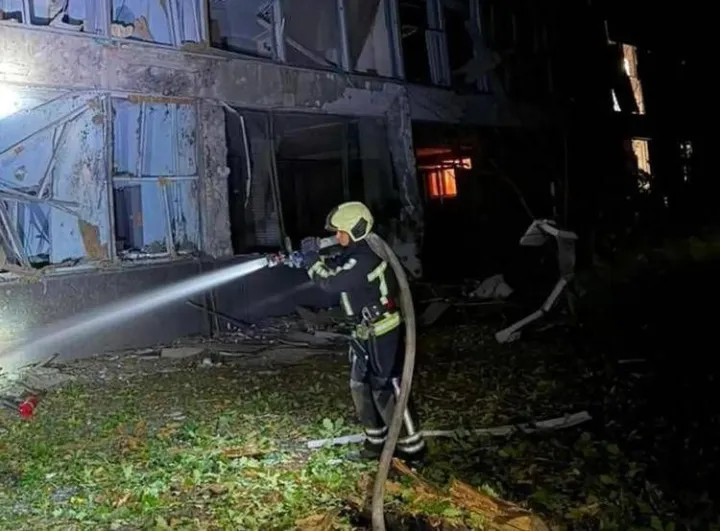Ucraina, Kiev sotto attacco: diversi feriti. Drone uccide comandante russo