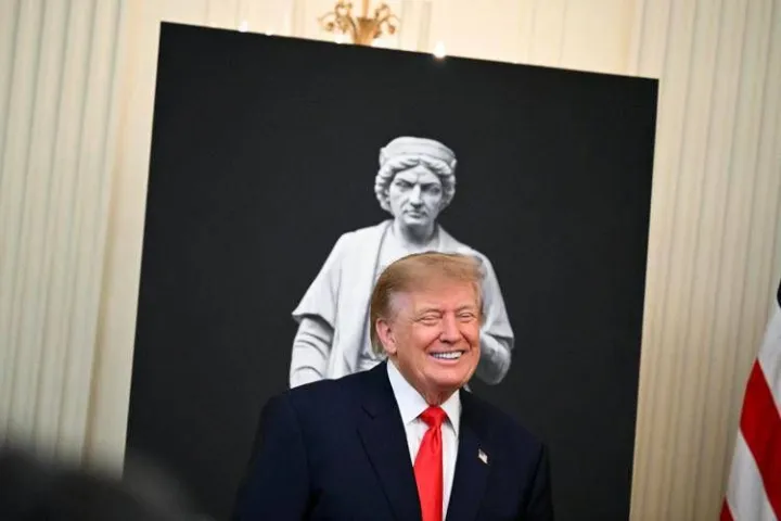 Trump festeggia Colombo alla Casa Bianca, caccia al voto degli italoamericani